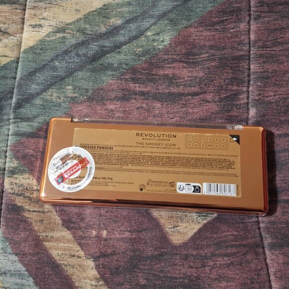 🖤✨ Revolution The Smokey Icon Eyeshadow Palette (Swatched) - Picture 3 of 3